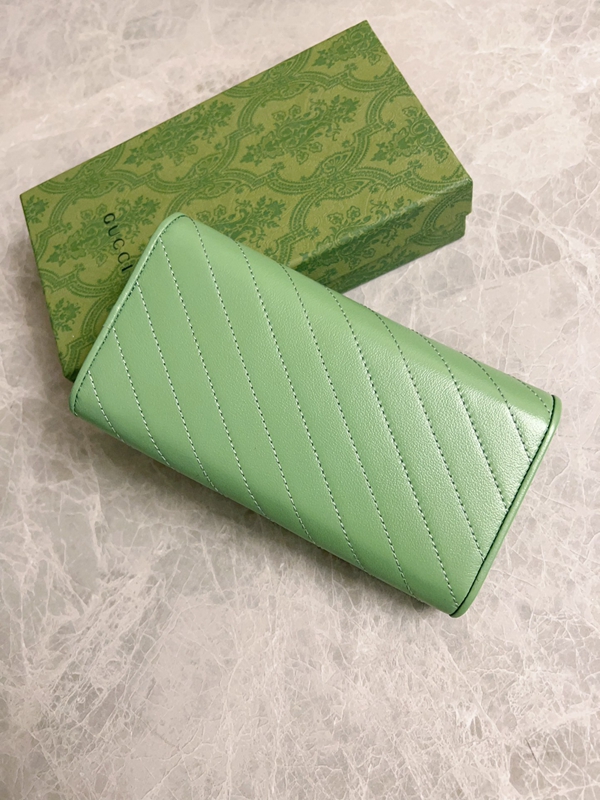 グッチ財布 レプリカ側面デザイン